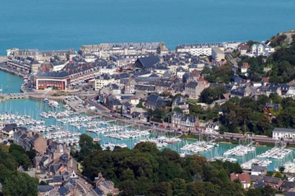 Tres Bel Appartement Au Pied Du Port L'Albatre サン・バレリ・アン・コー エクステリア 写真